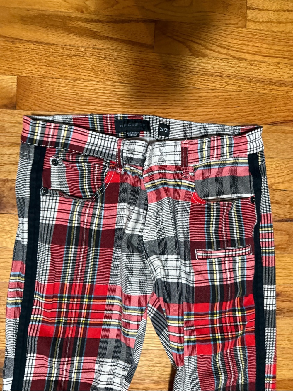 Decibel Slim Fit Stretch Plaid Men’s 34x32 Pants Red Black Gray - Picture 6 of 8